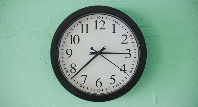 Non-Ticking Wall Clock Silent Battery Operated